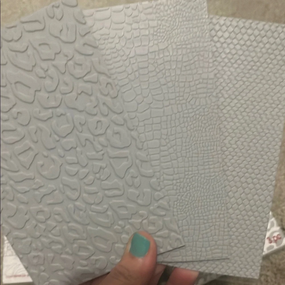Animal Print Texture Sheets Bundle Set 8 Pieces - Picture 9 of 9
